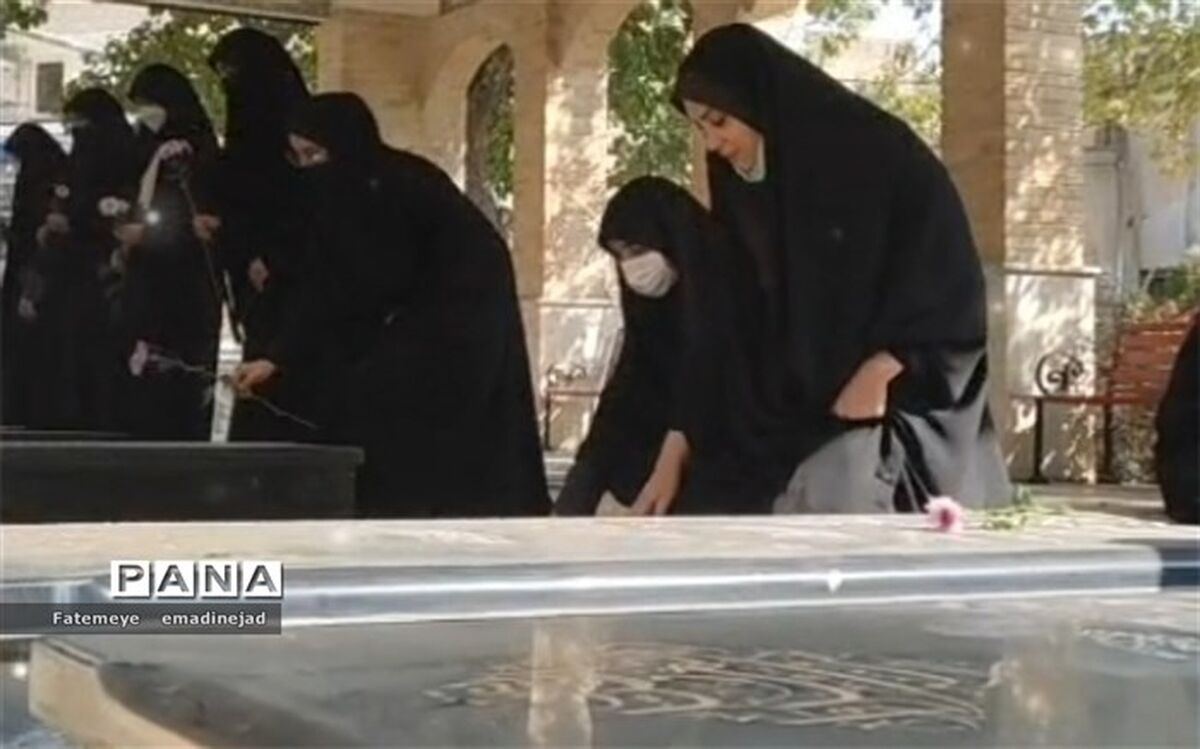 آموزش حس تعلق، مسئولیت و‌ میهن‌پرستی با  اشاعه فرهنگ شهدا و شهادت در مدارس