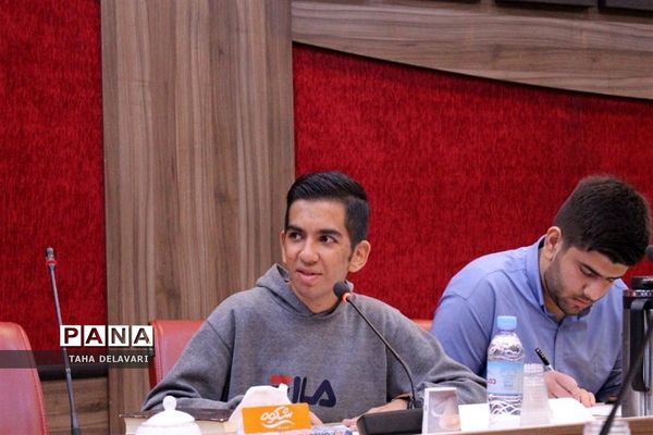 نشست مشترک هیات رئیسه مجلس و مجامع دانش‌آموزی شهرستان‌های استان تهران