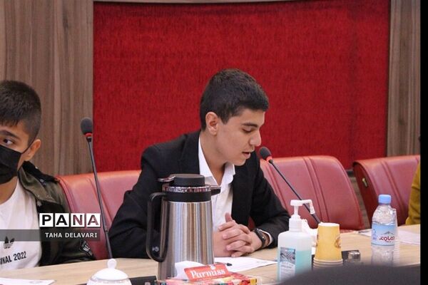 نشست مشترک هیات رئیسه مجلس و مجامع دانش‌آموزی شهرستان‌های استان تهران