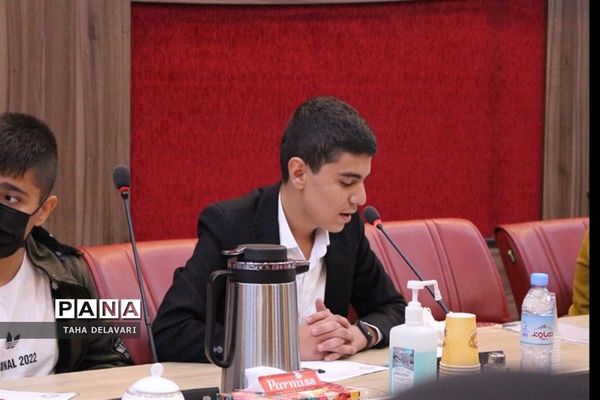 نشست مشترک هیات رئیسه مجلس و مجامع دانش‌آموزی شهرستان‌های استان تهران