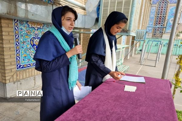 جشن المپیاد ورزشی درون مدرسه‌ای در دبیرستان زینبیه منطقه ۱۳