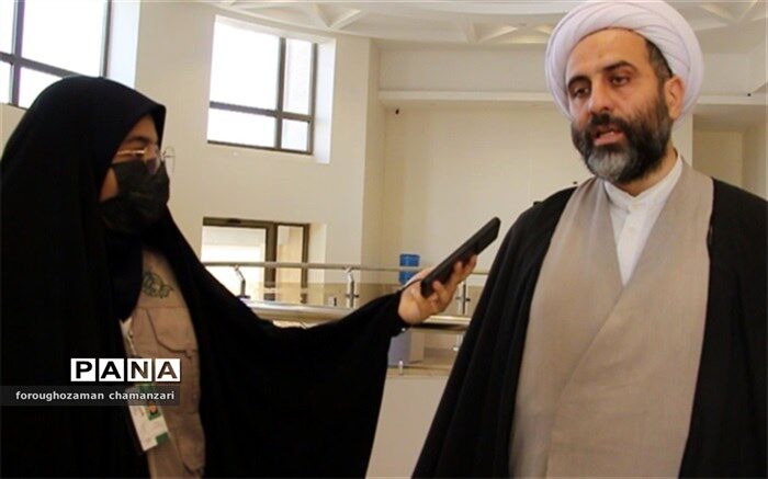 دانش‌آموزان و بسیج دانش‌آموزی گروه‌های پرافتخار ایران اسلامی هستند