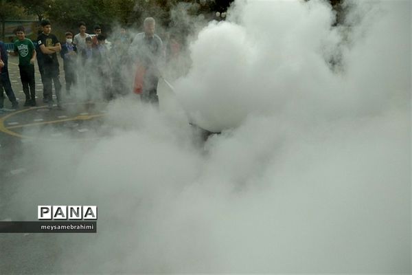 برگزاری مانور پدافندغیرعامل در منطقه کهریزک