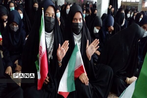 اجتماع دختران دهه هشتادی