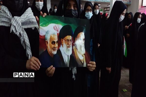 اجتماع دختران دهه هشتادی