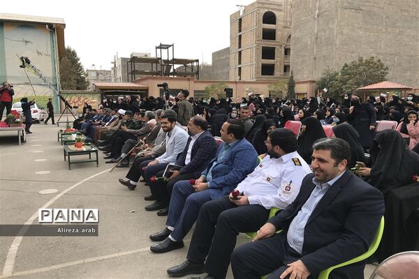 آیین نواختن زنگ استکبار‌ستیزی در ورامین