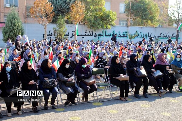آیین نواختن زنگ استکبار‌ستیزی در ارومیه
