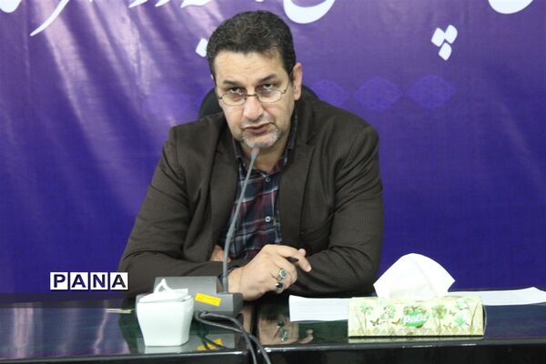 نشست هم‌اندیشی و هماهنگی مدیران مدارس ناحیه دو ساری به‌مناسبت گرامیداشت ۱۳ آبان