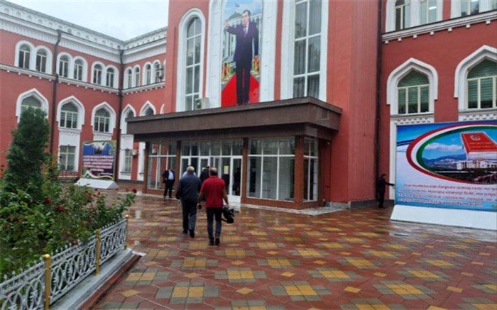 ساز هنرمندان ایرانی در دوشنبه کوک شد