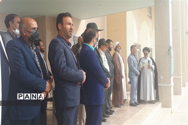زنگ استکبارستیزی در مدارس ابرکوه