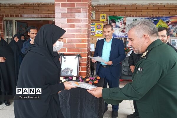 نواختن زنگ استکبار‌ستیزی در مدارس آموزش و پرورش ملارد