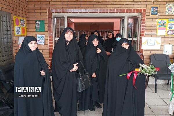 نواختن زنگ استکبار‌ستیزی در مدارس آموزش و پرورش ملارد