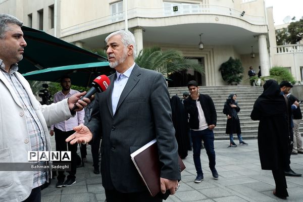 حاشیه جلسه هیات دولت - ۱۱ آبان