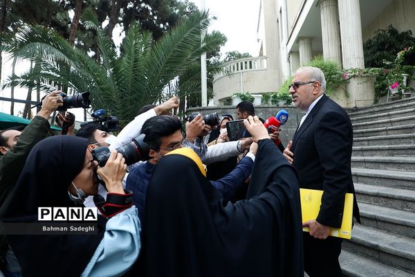 حاشیه جلسه هیات دولت - ۱۱ آبان