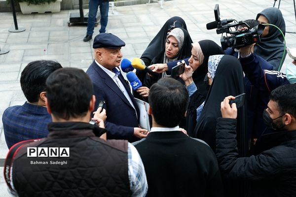 حاشیه جلسه هیات دولت - ۱۱ آبان