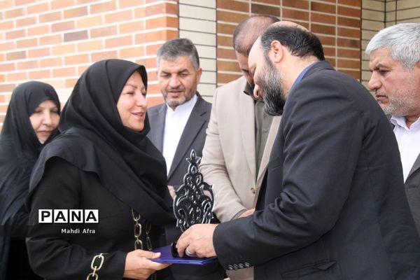 افتتاح آموزشگاه مشارکتی 12 کلاسه شهید رضا نگهبان در بهبهان