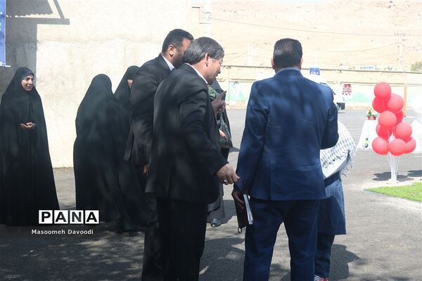 گرامیداشت ۱۳ آبان زنگ استکبار ستیزی در دبستان سعدی