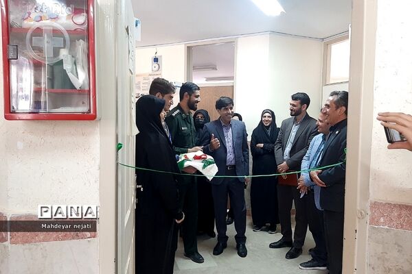 زنگ استکبارستیزی و افتتاح پایگاه بسیج دانش‌آموزی در دبیرستان شهید بهشتی رودهن