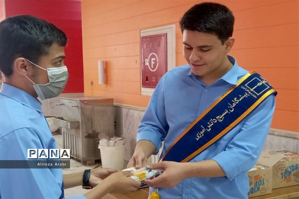 یادواره شهدای دانش‌آموز در کاشمر