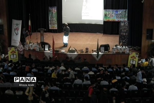 یادواره شهدای دانش‌آموز در کاشمر