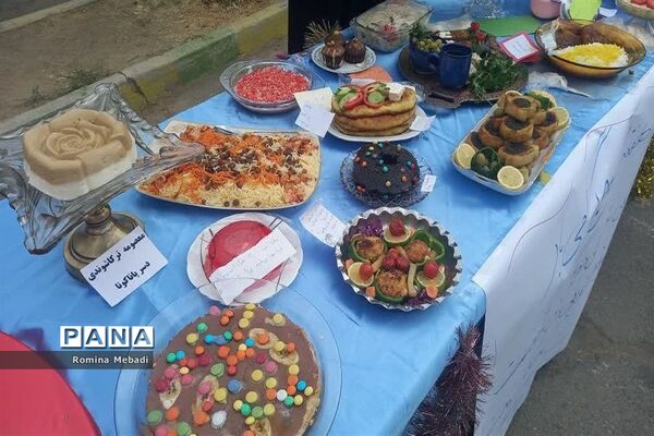 برگزاری مسابقه آشپزی دانش‌آموزان و اولیاء درآموزشگاه الزهرا(س) اسلامشهر