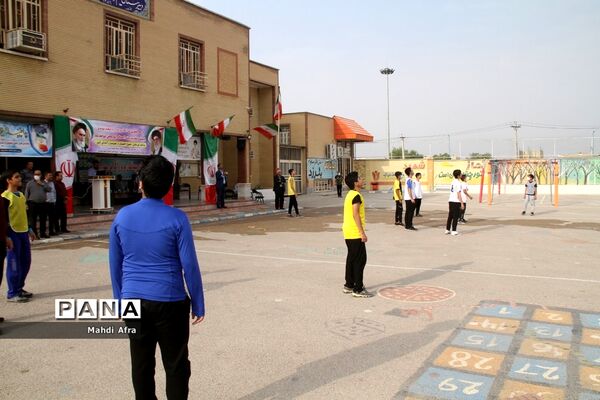 برگزاری مانور پدافند غیرعامل در دبیرستان شاهد امام جواد (ع) شهرستان بهبهان