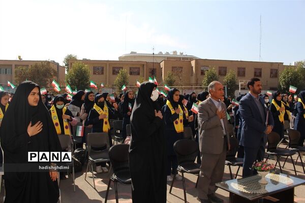 نواخته شدن زنگ استکبارستیزی درمدارس قزوین