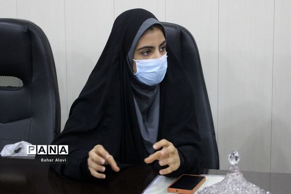 نشست نمایندگان مجلس دانش‌آموزی استان بوشهر با معاون آموزش متوسطه استان