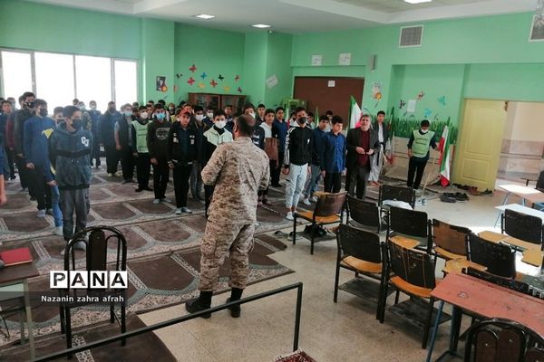 برگزاری نشست بصیرتی جهاد تبیین در رودهن