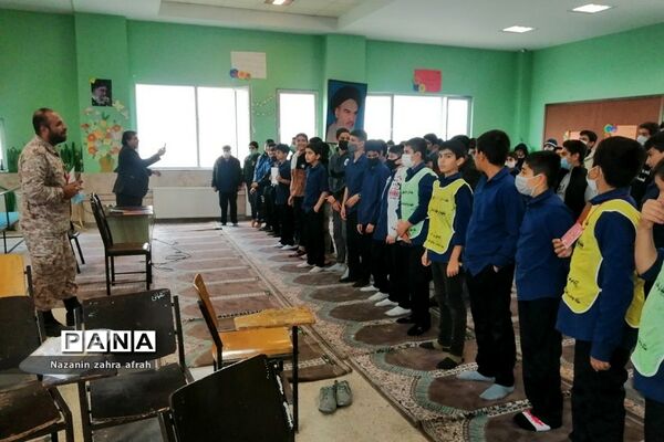 برگزاری نشست بصیرتی جهاد تبیین در رودهن