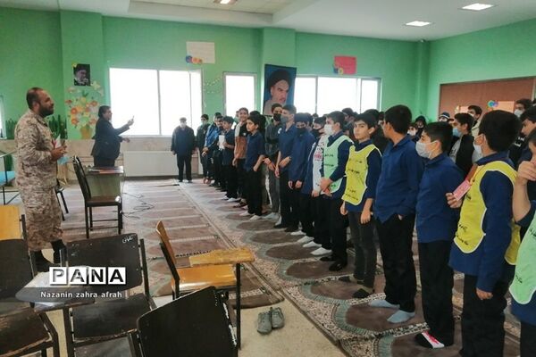 برگزاری نشست بصیرتی جهاد تبیین در رودهن