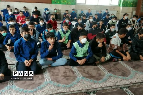 برگزاری نشست بصیرتی جهاد تبیین در رودهن