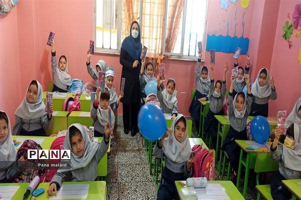 گرامیداشت روز دانش‌آموز در مدارس ملارد