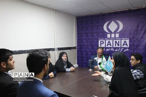 جلسه هماهنگی خبرنگار دانش‌آموزان پانای شهر تهران ویژه 13 آبان