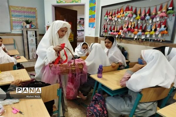 جشن روزدانش‌آموزدرآموزشگاه نشاط اسلامشهر