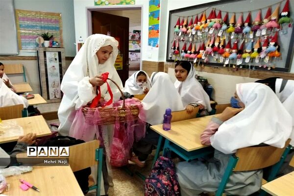جشن روزدانش‌آموزدرآموزشگاه نشاط اسلامشهر