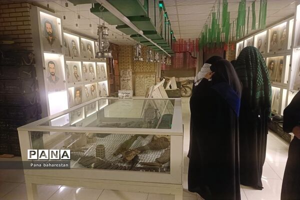 بازدید دانش‌آموزان مدارس ملارد از موزه دفاع مقدس