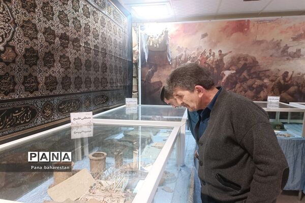 بازدید دانش‌آموزان مدارس ملارد از موزه دفاع مقدس
