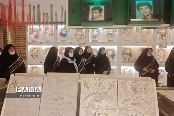 بازدید دانش‌آموزان مدارس ملارد از موزه دفاع مقدس
