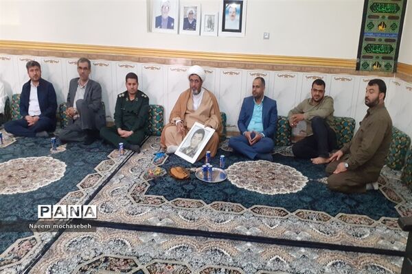 دیدار با خانواده شهدا در شادگان به مناسبت روز ۱۳ آبان