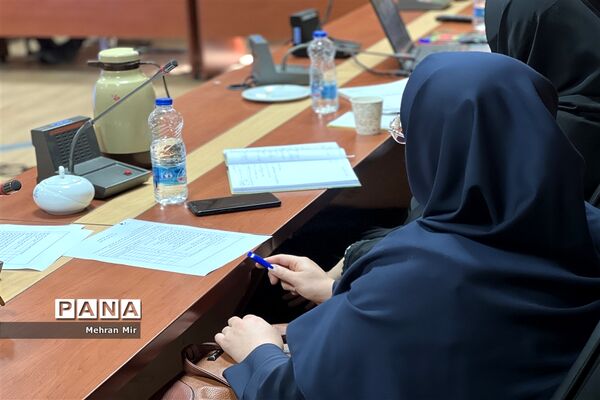 دومین جلسه دوره  جامع تربیت درمانگر راه حل محور