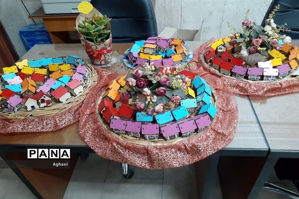 برگزاری زنگ استکبار ستیزی در دبستان احمد معینی منطقه ۱۳