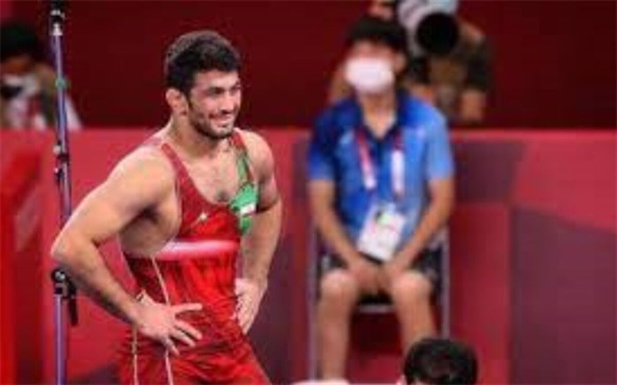 جلسه حسن یزدانی و پدرش با علیرضا دبیر در فدراسیون کشتی