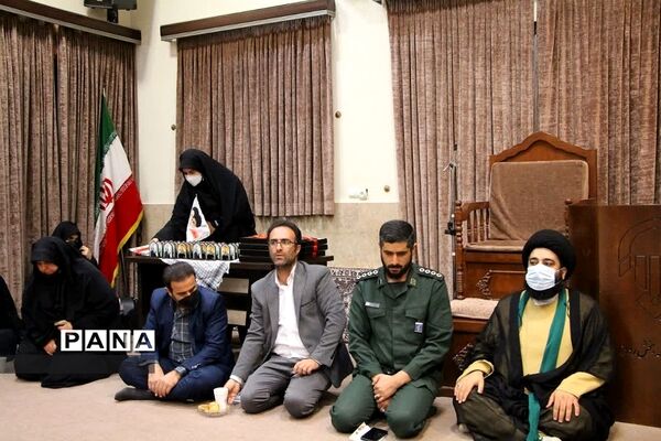 دیدار امام جمعه رودهن با فعالان و‌دانش‌آموزان نخبه بسیجی
