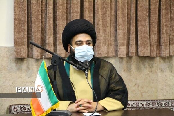 دیدار امام جمعه رودهن با فعالان و‌دانش‌آموزان نخبه بسیجی
