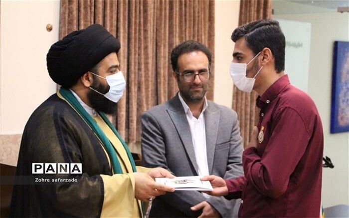 بسیج دانش‌آموزی، نقطه عطف حضور انقلابی دانش‌آموزان در جامعه آینده است