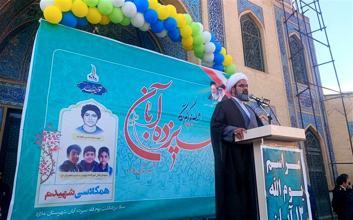 جوان امروز ایران اسلامی، اهل تعقل و فریب‌ناپذیر است