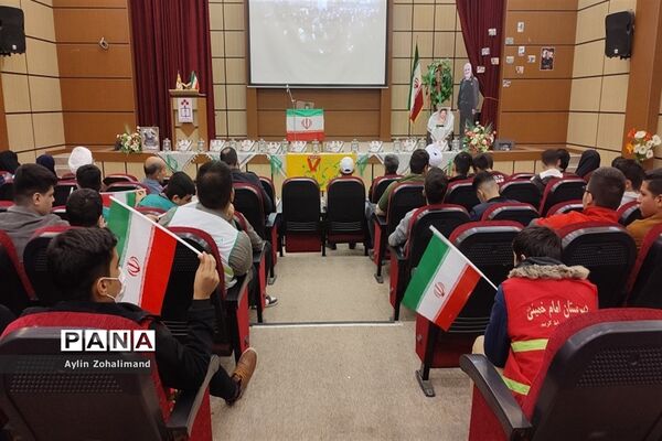 گردهمایی فرماندهان و شورای واحد های بسیج مدارس در شهرستان رباط کریم