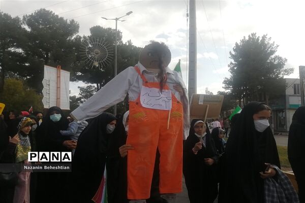 راهپیمایی 13 آبان در شهر قاین