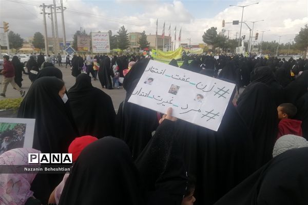 راهپیمایی 13 آبان در شهر قاین